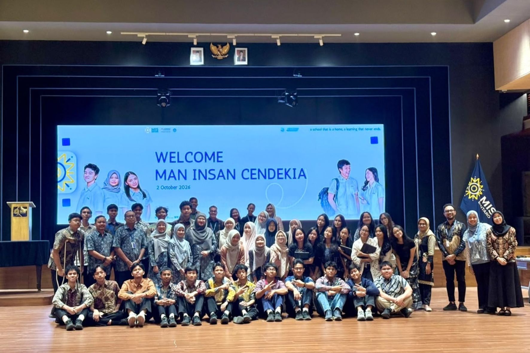IB MAN IC Serpong Berkunjung ke Mentari Intercultural School Bintaro
